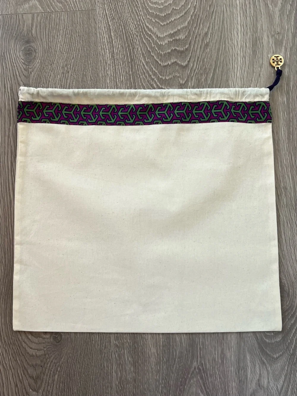 Tory Burch dust bags (C523)